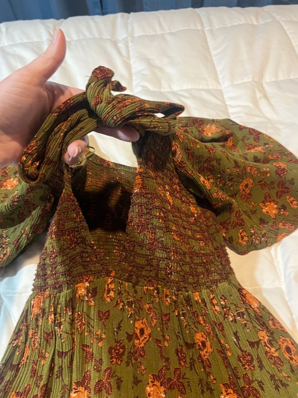 Chelsea and Violet Floral Dress - Picture 7 of 8